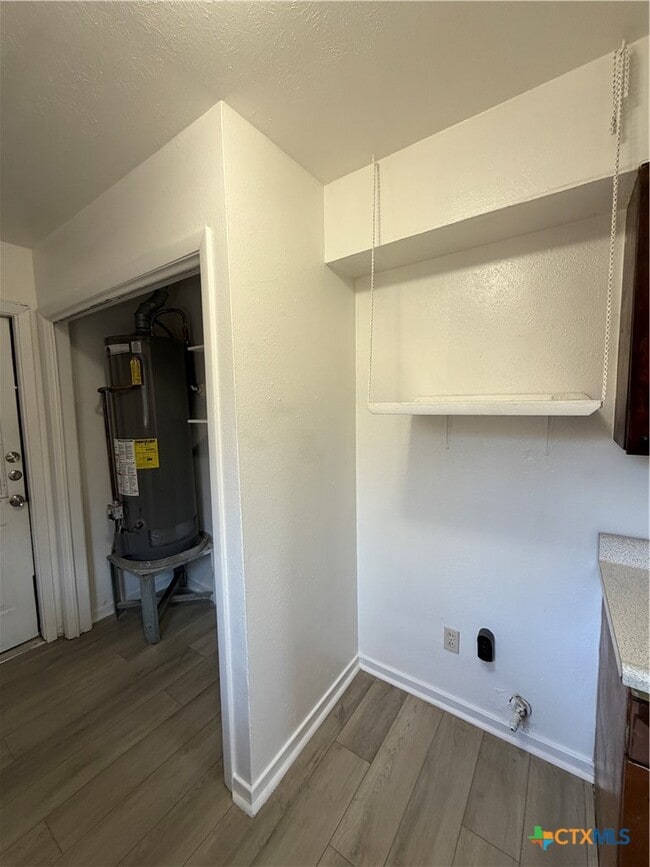 Building Photo - 1102 S Ann Blvd