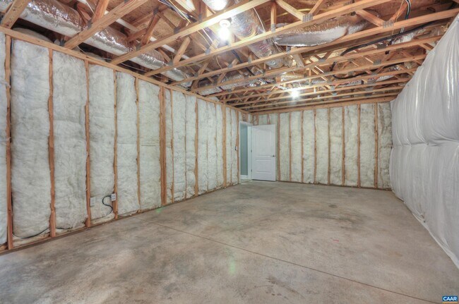 Building Photo - 164 Brookwood Dr