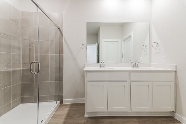 Building Photo - Brand New 2025 Build in Sherman | 3BR/2BA with 2-Car Garage