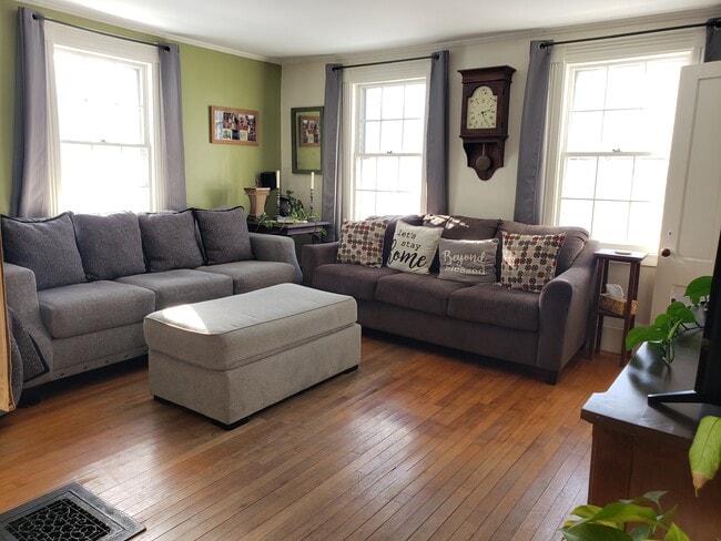 Building Photo - 23 Gannett St