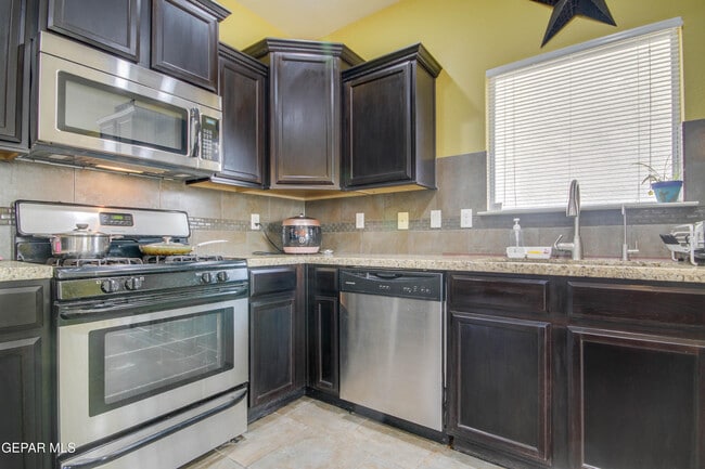 Building Photo - 14600 Christian Castle