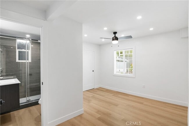 Building Photo - 274 Cliff Dr