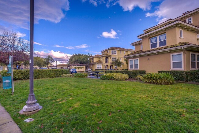 Building Photo - 4800 Westlake Pkwy