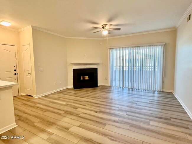 Building Photo - 16013 S Desert Foothills Pkwy