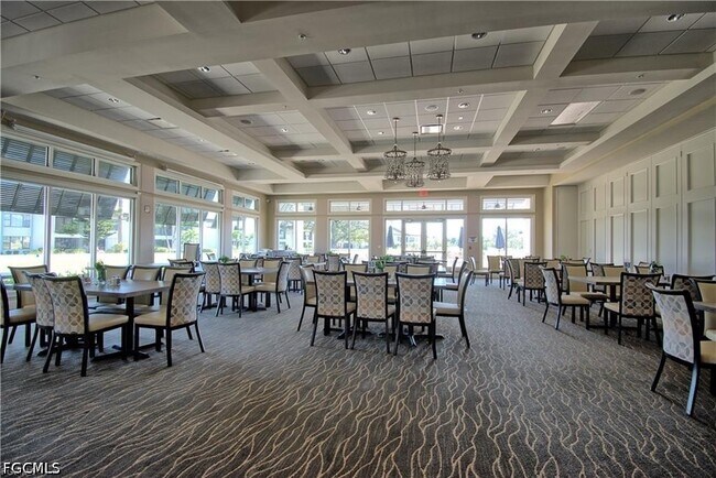 Building Photo - 5665 Trailwinds Dr