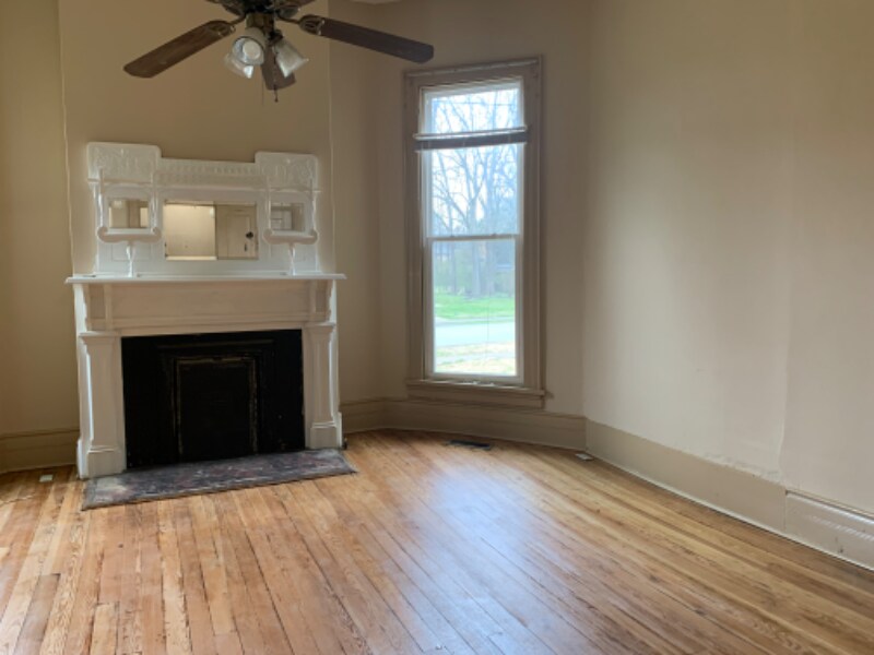 Building Photo - 322 N Maney