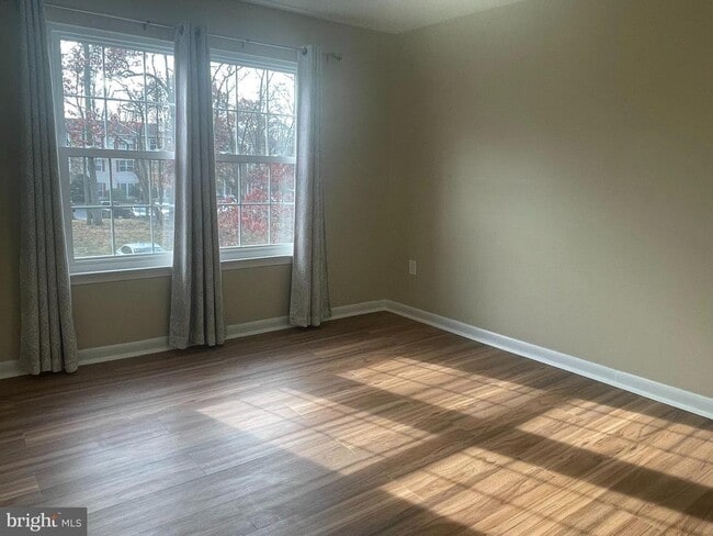 Building Photo - 81 Willow Ct