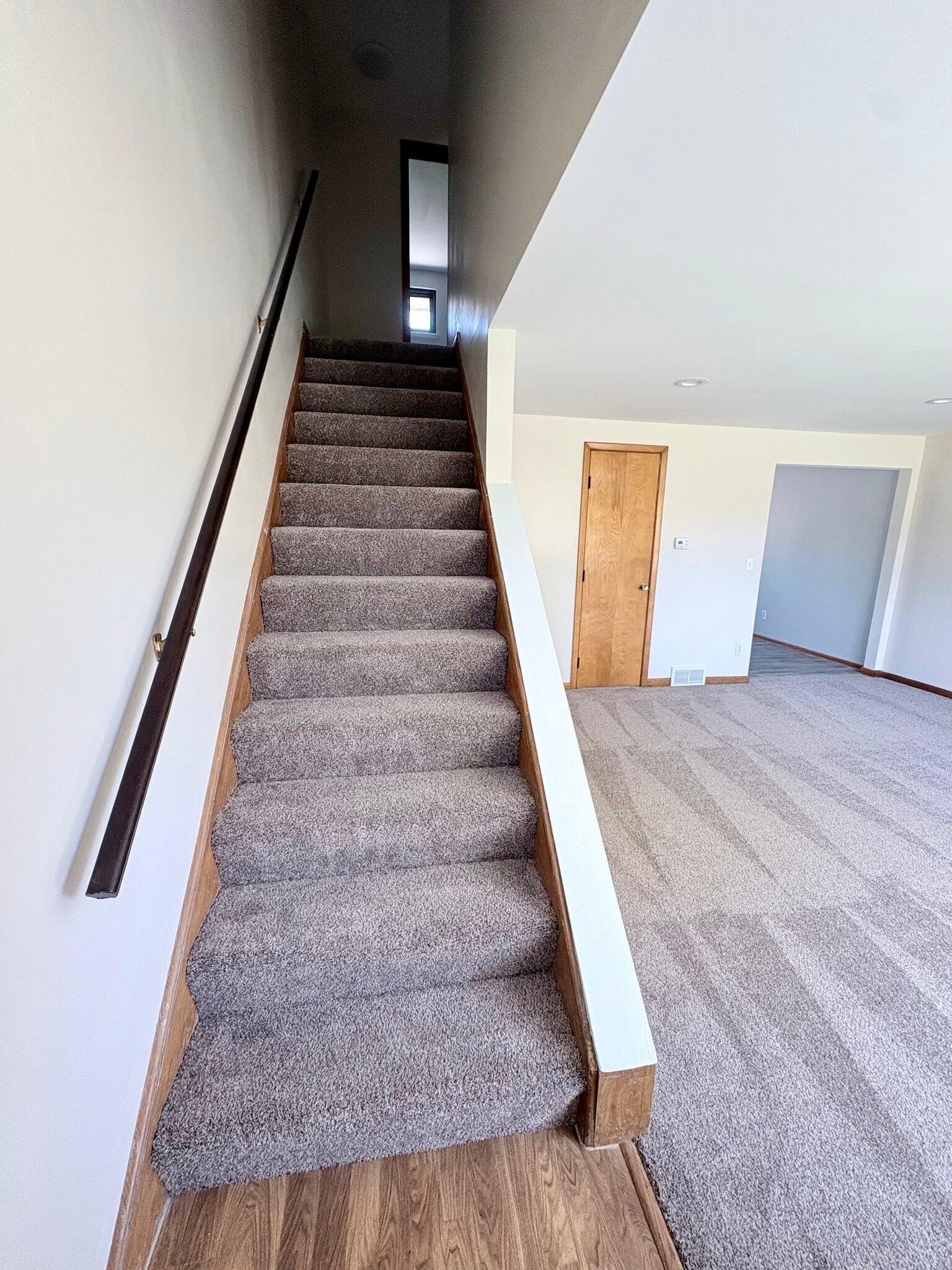 Building Photo - 231 Greenmeadow Dr
