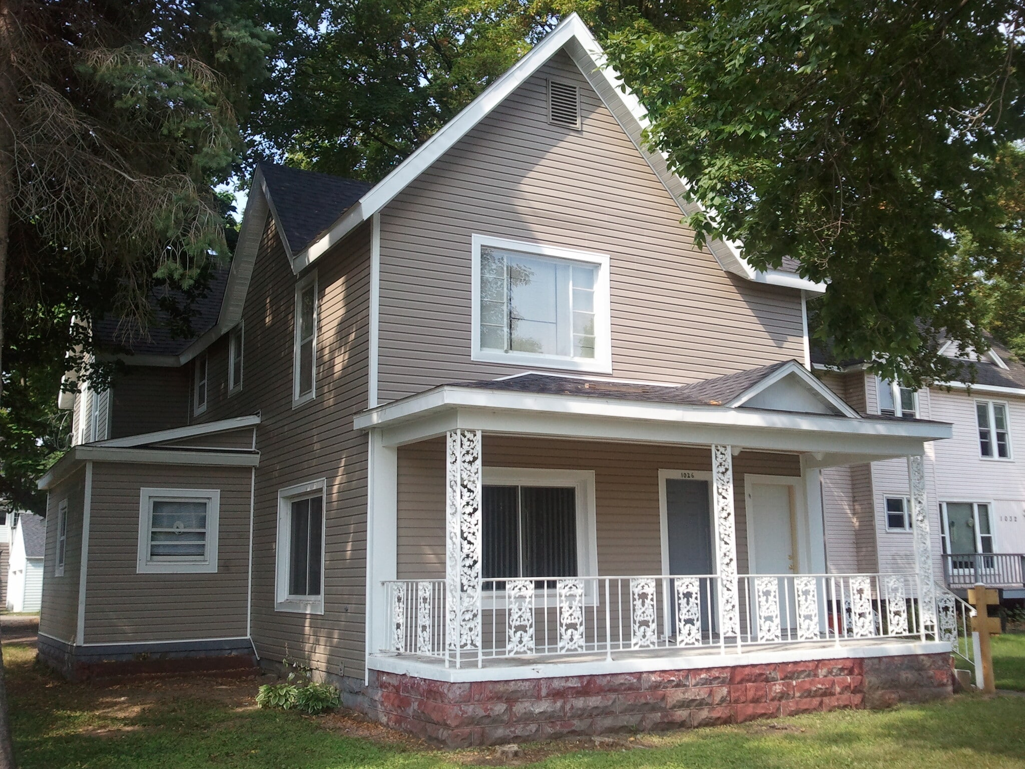 Building Photo - 1026 Oxford Ave