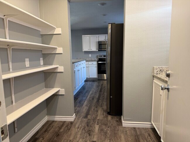 Building Photo - Zachry