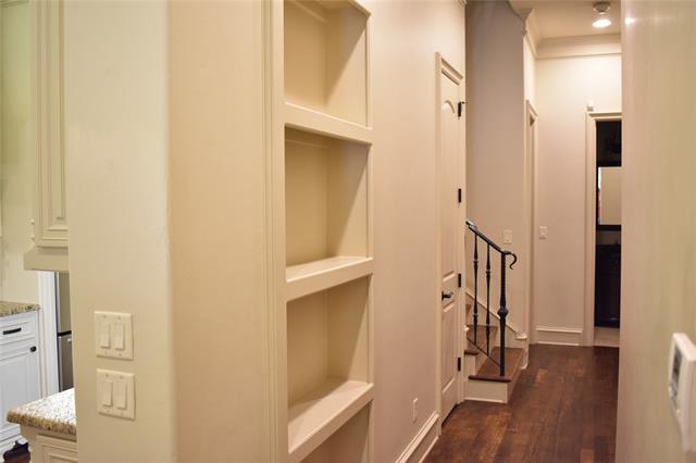 Building Photo - 1625 Fountain Pass Dr