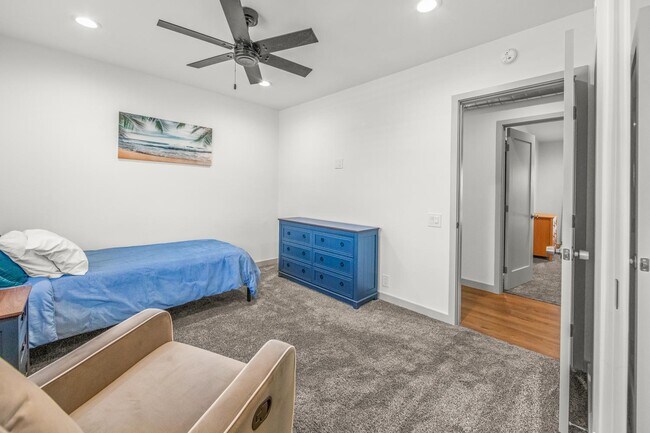 Building Photo - 1558 Wakefield Ave