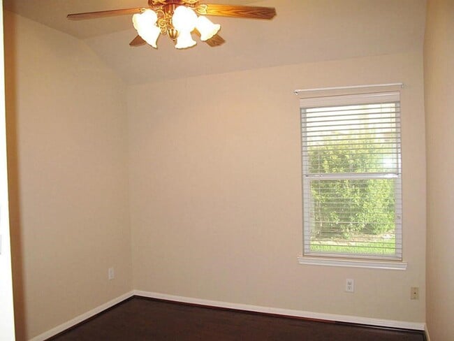 Building Photo - 2311 Enchanted Park Ln