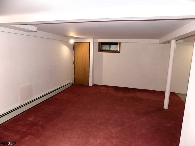 Building Photo - 18 Mandeville Ave