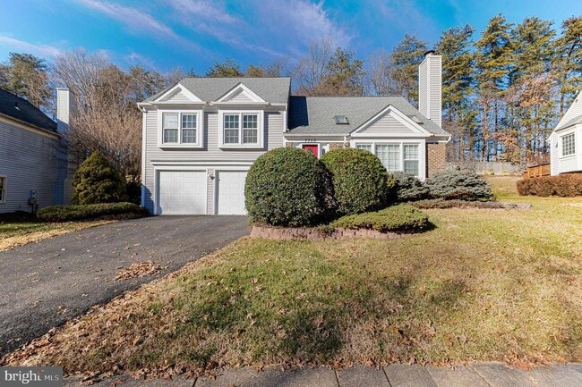 Building Photo - 7716 Green Garland Dr