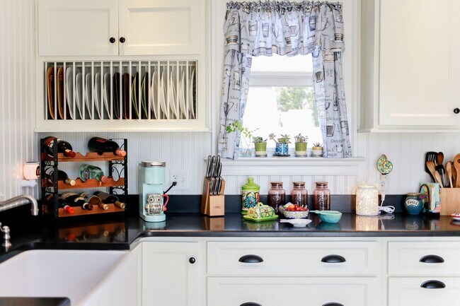 Building Photo - Beautiful Single Family Home in Willoughby Beach!!