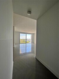 Building Photo - 800 West Ave