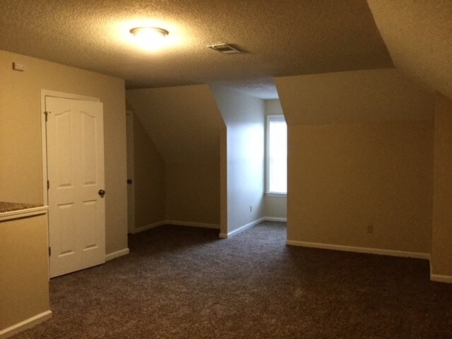 Building Photo - 13148 Braybourne Pky