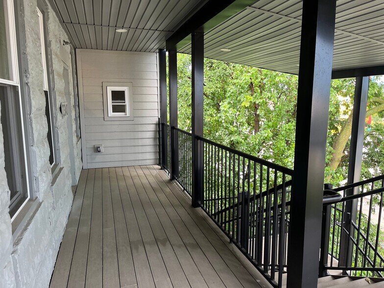 Building Photo - 234 Summit Ave