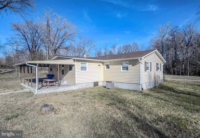 Building Photo - 10605 Willetts Crossing Rd