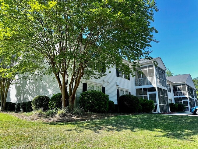 Building Photo - 1732 Oakdale Terrace Blvd