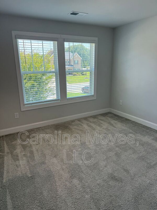 Building Photo - 2103 Greasby Ct