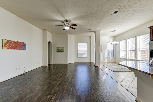 Building Photo - 3810 Pine Forest Green Blvd