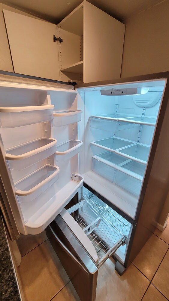 Drawer Fridge - 1228 West Ave