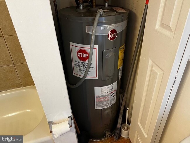 Building Photo - 484 Harrison Ave