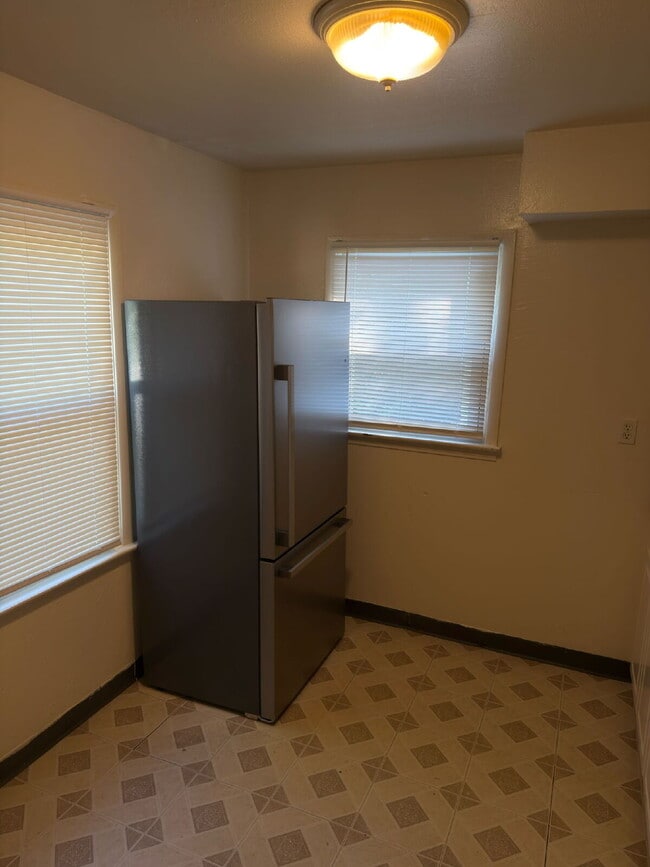 Building Photo - 4026 Belfore Dr