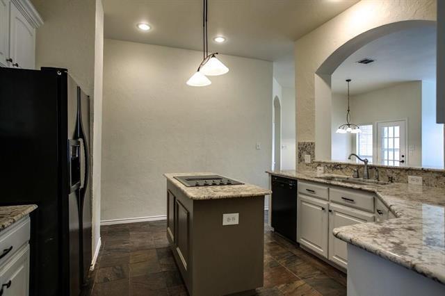 Building Photo - 314 Chisholm Trail
