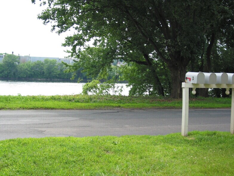 River view - 104 S Water St