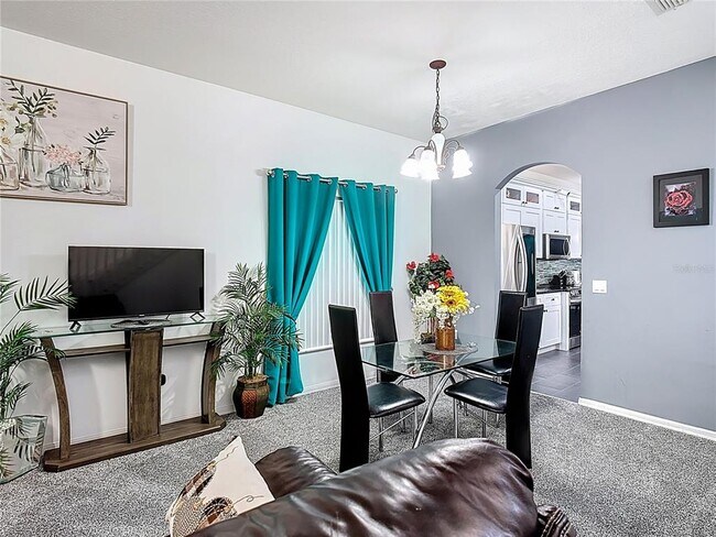 Building Photo - 4608 Cumbrian Lakes Dr