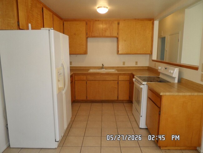 Building Photo - 25676 Flathead Rd