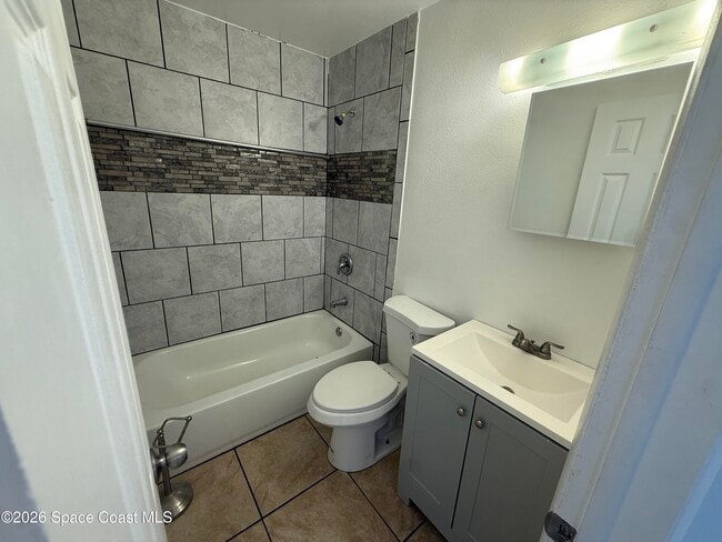 Building Photo - 180 Minna Ln