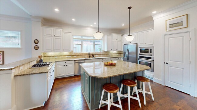 Building Photo - 8134 Caroline Ridge Dr