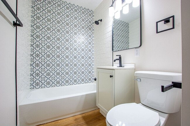 Building Photo - 3 Bedroom / 2 Bath Home with Finished Basm...