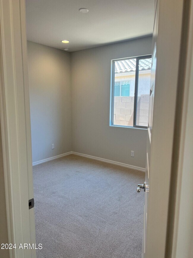 Building Photo - 1339 Flintlock Dr