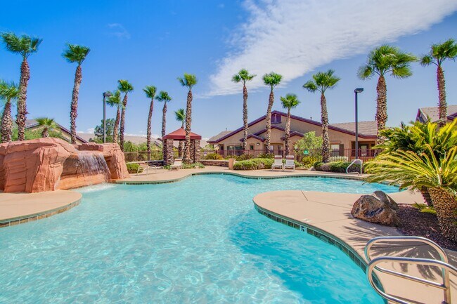 Building Photo - 8250 N Grand Canyon Dr