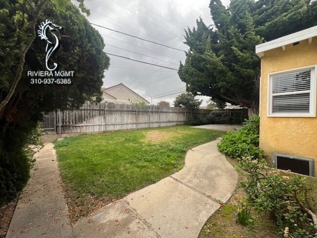 Building Photo - 3 BEd 1.75 Bath House in South Redondo Beach.