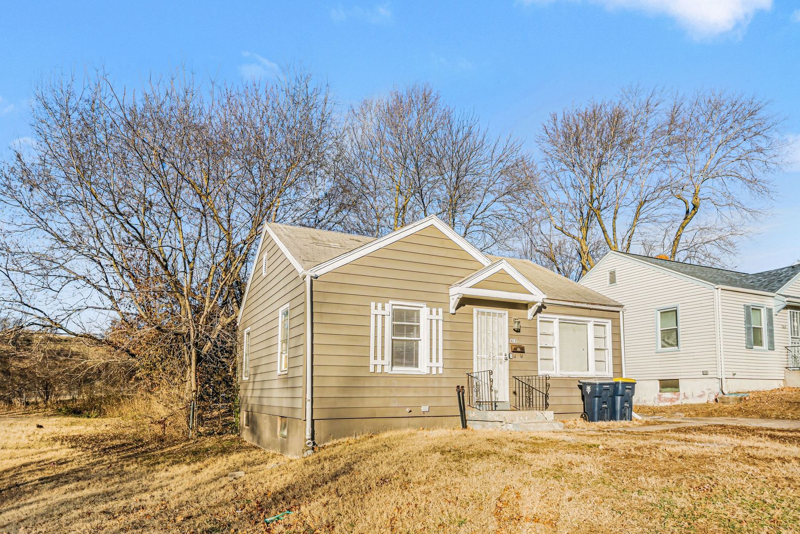Building Photo - 7412 Bellefontaine Ave