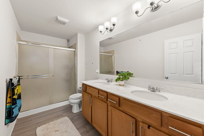 Building Photo - 4415 Monroe Ct