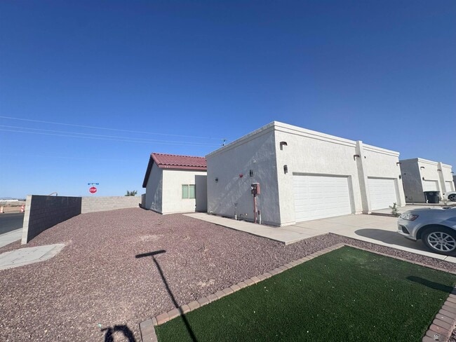 Building Photo - 241 North 23rd Trail