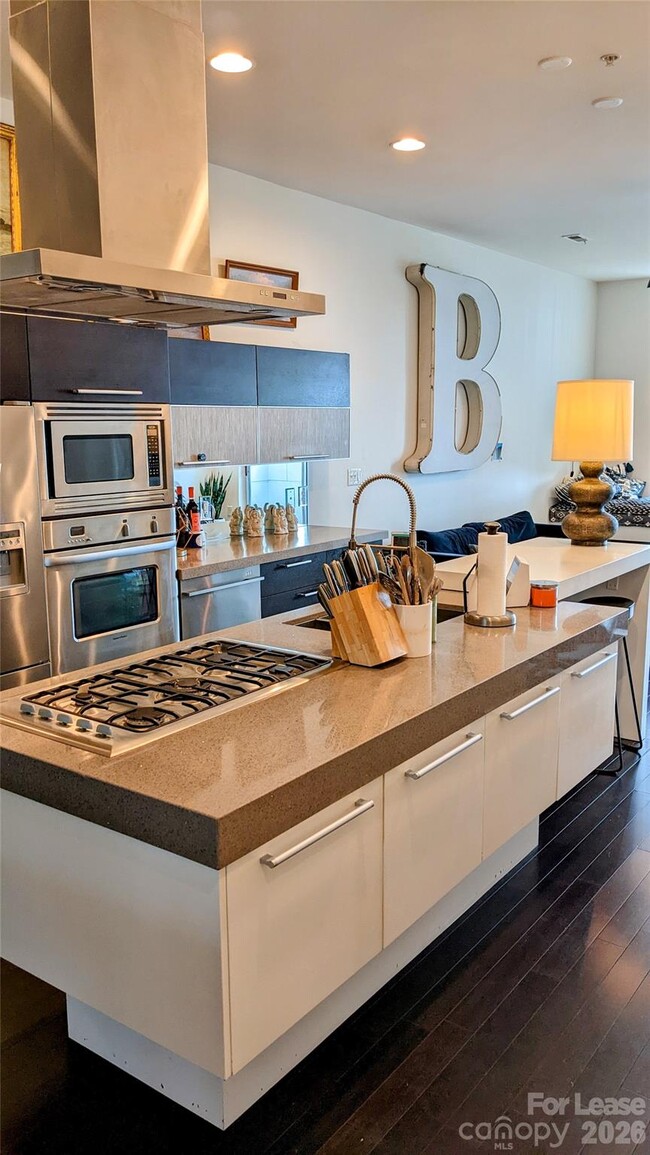 Building Photo - 341 Viburnum Way Ct