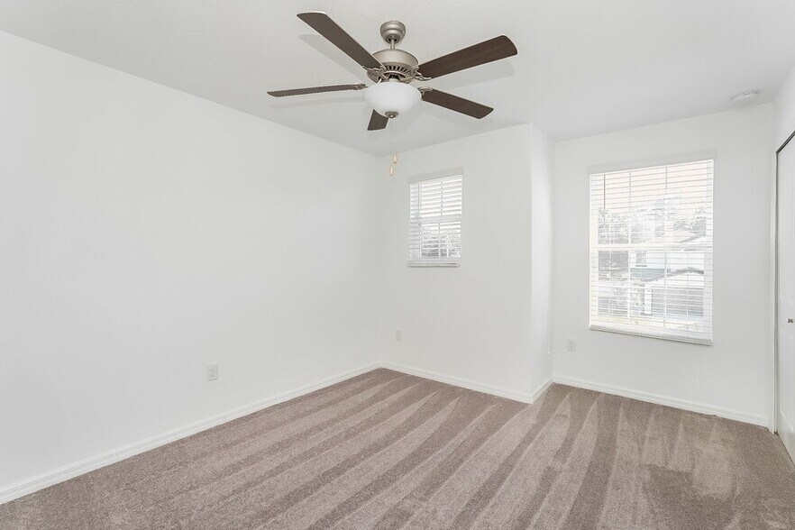 Building Photo - 7340 Spring Snowflake Ave