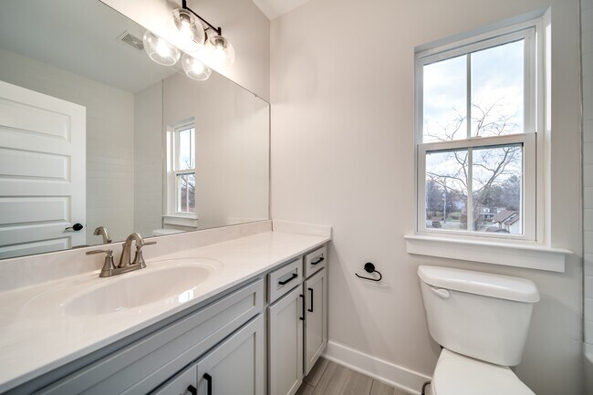 Building Photo - 2009 23rd Ave N