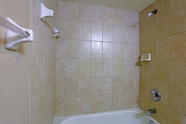 Building Photo - Villas at Venezia 4160-202