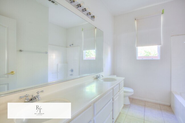 Building Photo - 3879 Bella Villagio Ave