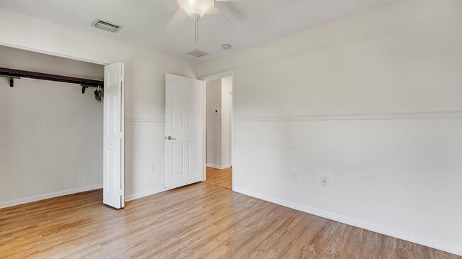 Building Photo - 7938 Jewelwood Dr