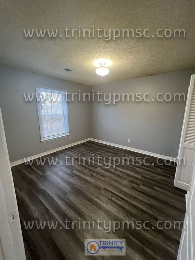 Building Photo - Talk about UPGRADES!!